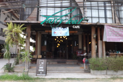 お店の外観